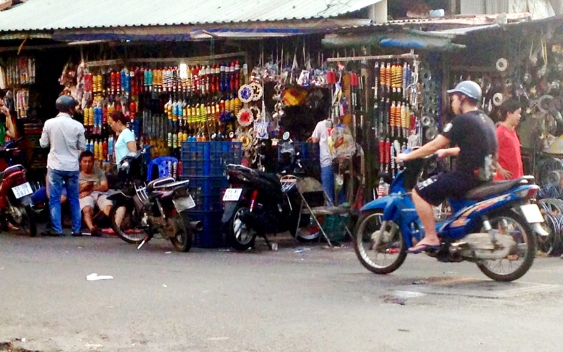 chợ phụ tùng xe máy tân thành