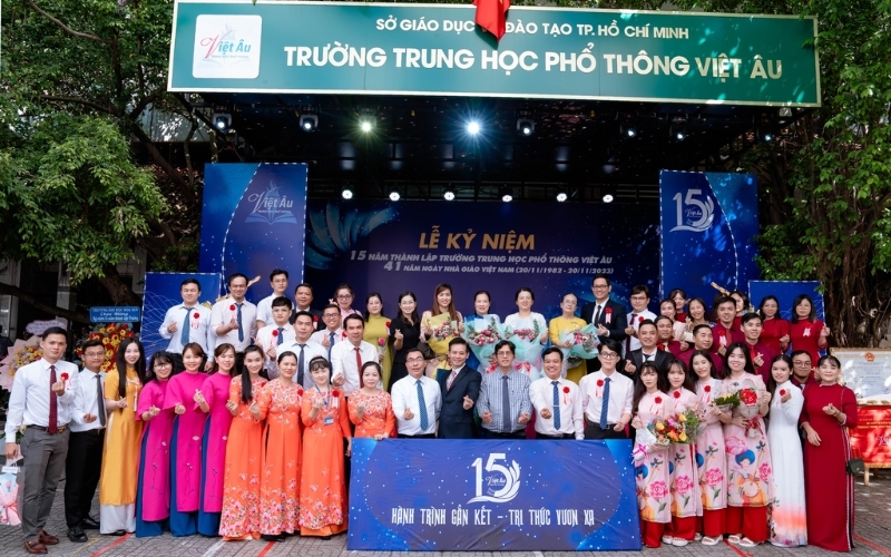 Trường THPT Nội trú Việt Âu