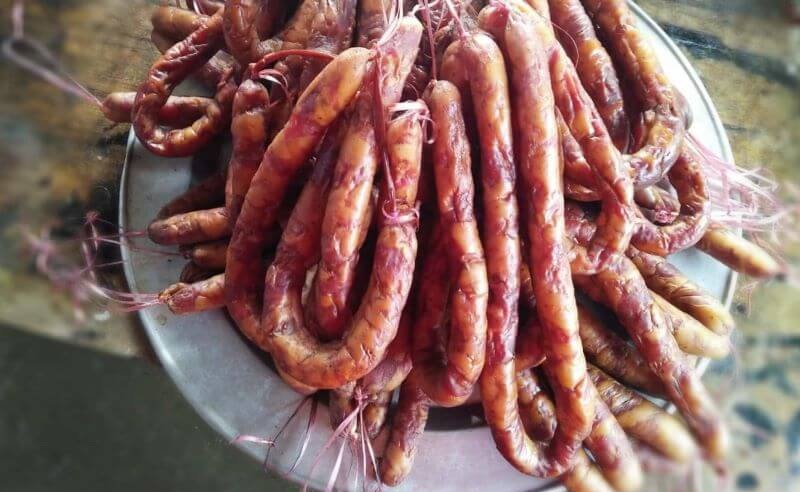 lạp xưởng hun khói