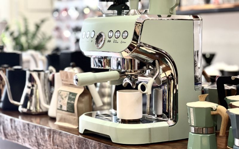 Một số điều cần lưu ý khi mua máy cà phê cho quán nhỏ